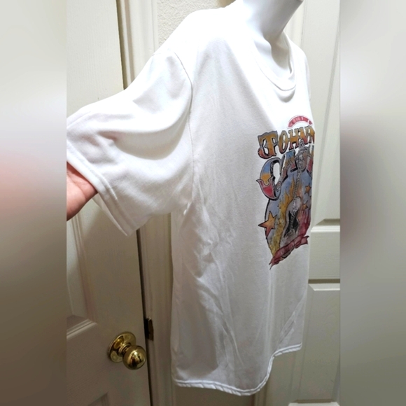 Johnny Cash Nashville Graphic White T-Shirt Burning Guitar Extra Large NWOT - Picture 3 of 8